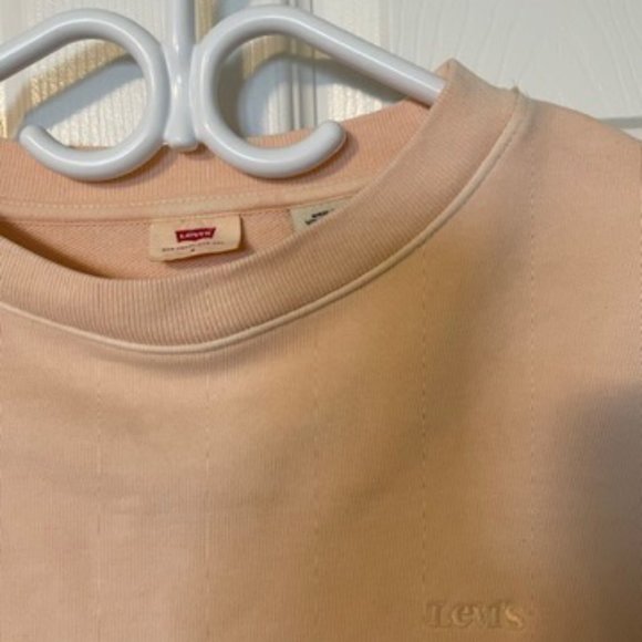 Women's Levi's Oversized Sweatshirt Size Small (Fits REALLY Big) - Picture 2 of 5